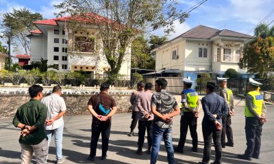 Personel Polres Balangan melaksanakan persiapan untuk pengamanan pelantikan Panwascam Kabupaten Balangan di Aula Mayang Maurai, Kecamatan Paringin, Kabupaten Balangan-Foto:Mc.Balangan