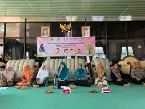 Era Digital, Ketua TP PKK Balangan Berikan Sosialisasi Pola Asuh Anak dan Remaja