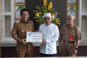 Pemkab Balangan Salurkan Bansos untuk Anak Yatim