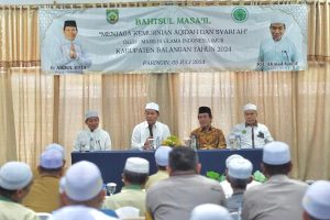 Bupati Balangan Buka Bahtsul Masa’il dan Sosialisasi Fatwa 2024