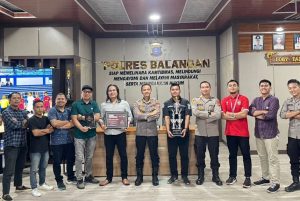 Jadi Juara, Kapolres Apresiasi Tim Futsal Mitra Polres Balangan