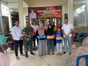 Pemdes Pematang Berikan Hadiah untuk Siswa Berprestasi