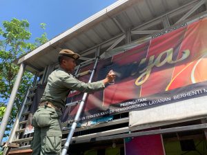 Demi Kesehatan Warga di Paringin Selatan dan Batumandi, Satpol PP Balangan Tertibkan Iklan Rokok