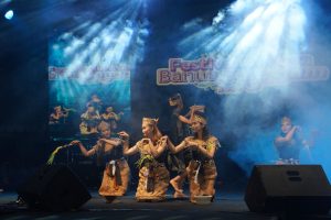 FBBS II Menampilkan Pergelaran Seni Budaya Tradisional se-Kabupaten Balangan