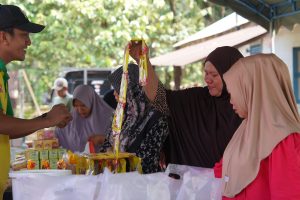 Disperindag Balangan Gelar Pasar Murah di Paringin Timur