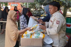 Disperindag Balangan Tawarkan Harga Terjangkau, Gelar Pasar Murah di Desa Gunung Riut