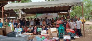 Dinas Sosial Balangan Salurkan Bantuan KAT Kepada 54 Warga di Desa Marajai