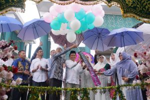 Strategi Pemberdayaan UMKM dan Tata Kelola Kota: Bupati Balangan Abdul Hadi Resmikan Pasar Ramadan 1446 H