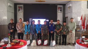 Polres Balangan Berbagi Kebahagiaan: 300 Paket Sembako untuk Mahasiswa dan Pemuda Balangan