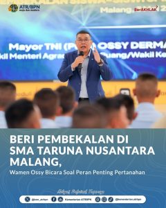 Beri Pembekalan di SMA Taruna Nusantara