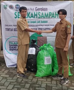 Inovasi “Sempol Kerang”: Sedekah Botol Plastik Disulap Jadi Kerajinan Bernilai Ekonomi di Balangan