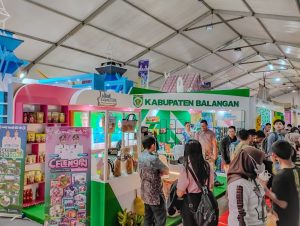 Produk Unggulan Balangan Tampil Memikat di Kalsel Expo 2025, Penjualan Capai Jutaan Rupiah