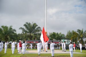 Upacara HUT ke-80 RI di Balangan Berlangsung Khidmat, Bupati Abdul Hadi Jadi Inspektur Upacara