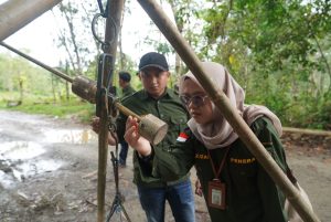 Disperindag Balangan Awasi dan Data Timbangan Pengepul Karet