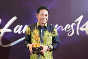 Bupati Balangan Raih Penghargaan Nasional Kepala Daerah Peduli Layanan Publik