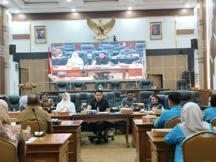 Beasiswa 1.000 Sarjana Bangun Semangat Kuliah Anak Muda