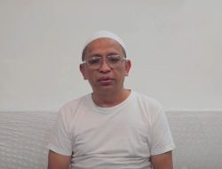 Guru H. Adam Noor Syarkawi Mendukung Polri Tetap di Bawah Presiden
