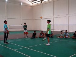 Disporapar Balangan Gelar Seleksi Atlet Sepak Takraw Jelang POPDA Kalsel 2026