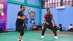 Sekjen ATR/BPN Ikuti Laga Eksibisi Pembukaan Kejuaraan Bulutangkis HUT ke-54 KORPRI