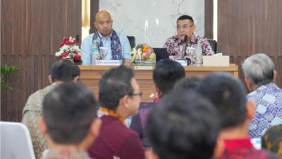 Wamen Ossy Dermawan saat kunjungan ke Kantah Kabupaten Bandung.