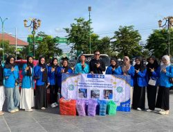 Tebar Manfaat di Bulan Suci, Mahasiswa Univsm Bersihkan Tempat Ibadah dan Bagikan 150 Takjil di Paringin