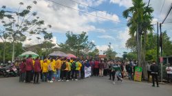 Aksi mahasiswa di Banjarmasin terhenti oleh aparat.