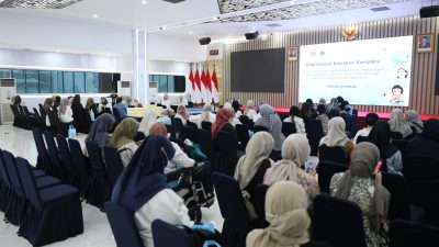 ASN perempuan mengikuti vaksinasi kanker serviks ATR BPN