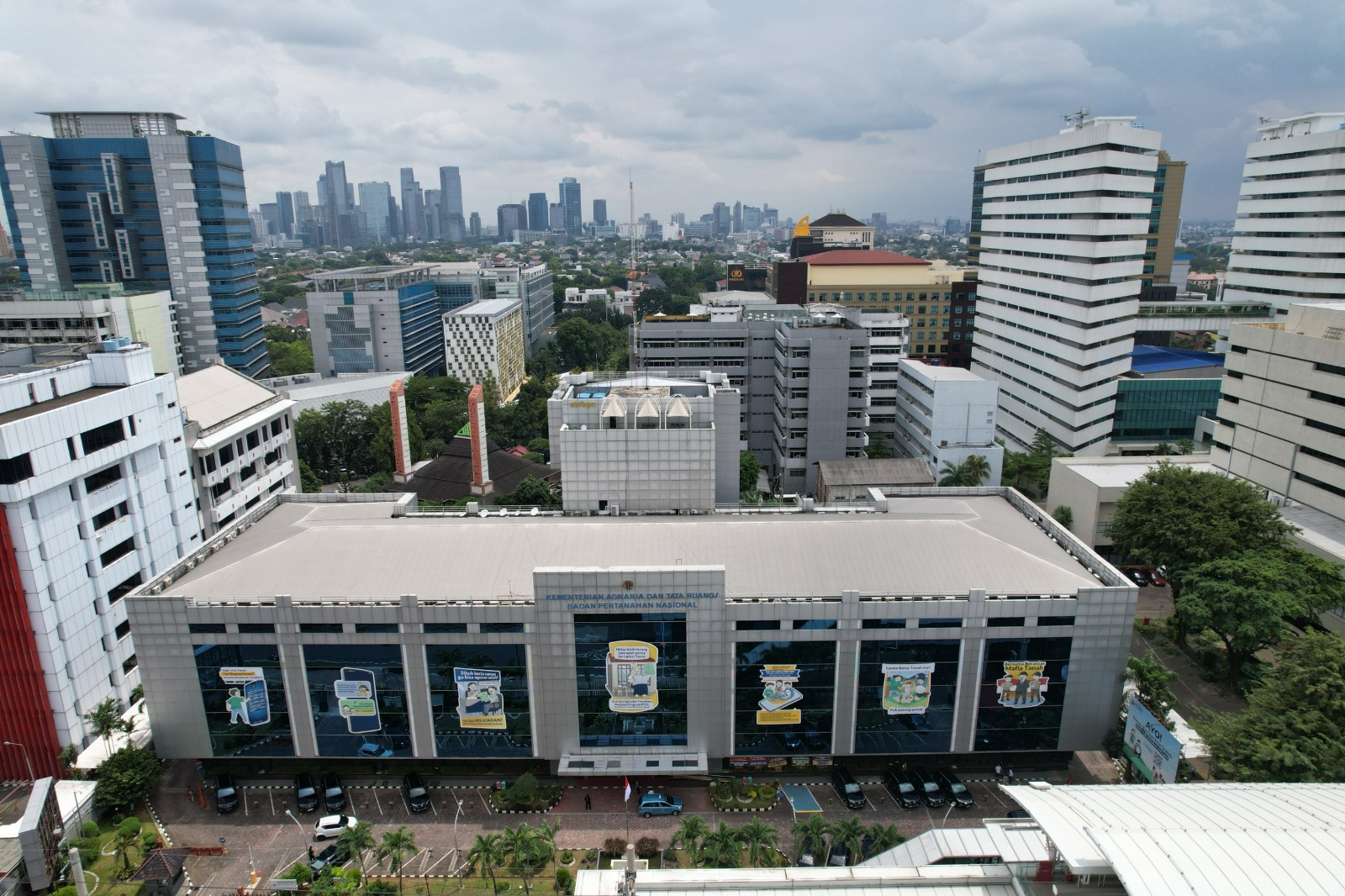 Aktivitas layanan pertanahan ATR/BPN saat WFH.