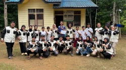 Tembus Hutan Kaki Meratus, Mahasiswa Univsm Bawa Misi Literasi ke Sekolah Pelosok Balangan