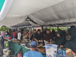 Warga Antusias Hadiri Open House dan Pembagian Daging Kurban di Kediaman Bupati Balangan