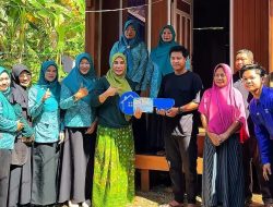 Ketua TP PKK Balangan dan Bank Kalsel Serahkan Kunci Program Bedah Rumah