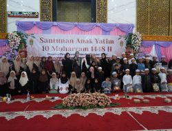 Puluhan Anak Yatim Terima Santunan pada Peringatan 10 Muharam