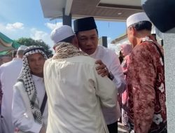 Bupati Balangan Sambut Kepulangan 214 Jemaah Haji dengan Penuh Syukur