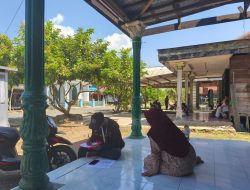 Petugas Sensus Ekonomi Data Warga Desa Baruh Panyambaran Halong
