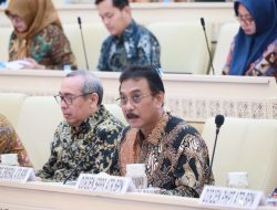 Sekjen ATR/BPN Paparkan Progres Tujuh Layanan Prioritas di DPR RI