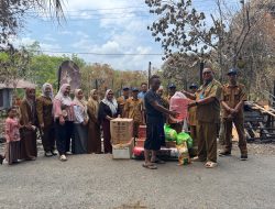 Dinas Sosial Balangan Serahkan Bantuan Logistik untuk Korban Kebakaran