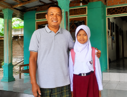 Puluhan Ayah Sukseskan Gerakan Antar Anak Sekolah di Hari Pertama