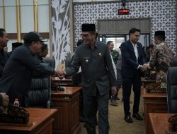 Hadiri Paripurna DPRD, Wabup Tegaskan Komitmen Pembangunan