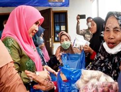Bunda Sri Imbau Masyarakat Balangan Jaga Kesehatan di Tengah Kondisi Berasap