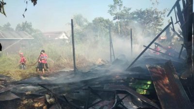 Kebakaran Hanguskan Satu Buah Rumah Kosong di Paringin Kota