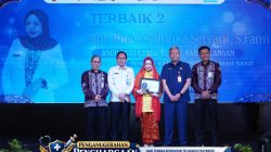 Inovasi Bahasa Banjar Bawa Nienies Raih Juara Kefarmasian