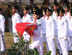 Jadi Pembawa Baki Paskibraka, Fitri Sriwidya Handayani Bangga di HUT ke-81 RI