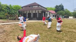 Peringati HUT ke-81 RI, Pegawai Diskop UKMTK Balangan Gelar Lomba Tujuhbelasan