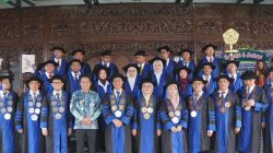 Bupati Balangan Terima Penghargaan Poliban atas Komitmen Program 1000 Sarjana