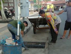 Cegah Bahaya bagi Warga, PUPR Tutup Drainase Taman Sanggam