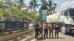 Tanggap Darurat Kemarau, Polsek Halong Bersama PT Jhonlin Baratama Kirim Armada Air Bersih ke Desa Terdampak