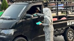 IBI Balangan Tak Tinggal Diam, Bagikan Masker kepada Masyarakat di Tengah Kabut Asap