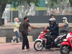Kabut Asap Karhutla, PWI Balangan dan Balangan Coal Group Turun ke Jalan