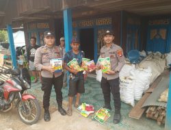 Kemarau Picu Gagal Panen, Polsek Awayan Bantu Bibit Jagung