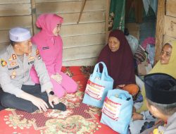 Kapolres Balangan Bersama Bhayangkari Salurkan Bantuan Sosial BARAKALLAH